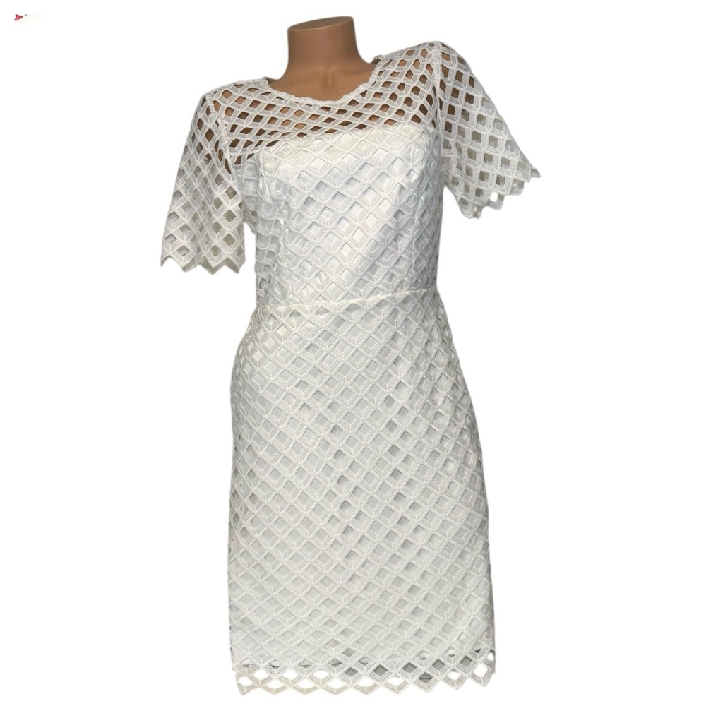 Milly Women's Size 8 White Short Sleeve Round Neck Crochet Sheath Lined Dress
